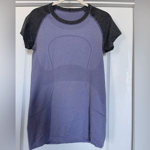 Lululemon Athletica Swiftly Tech Two-Tone Run Top Size 8